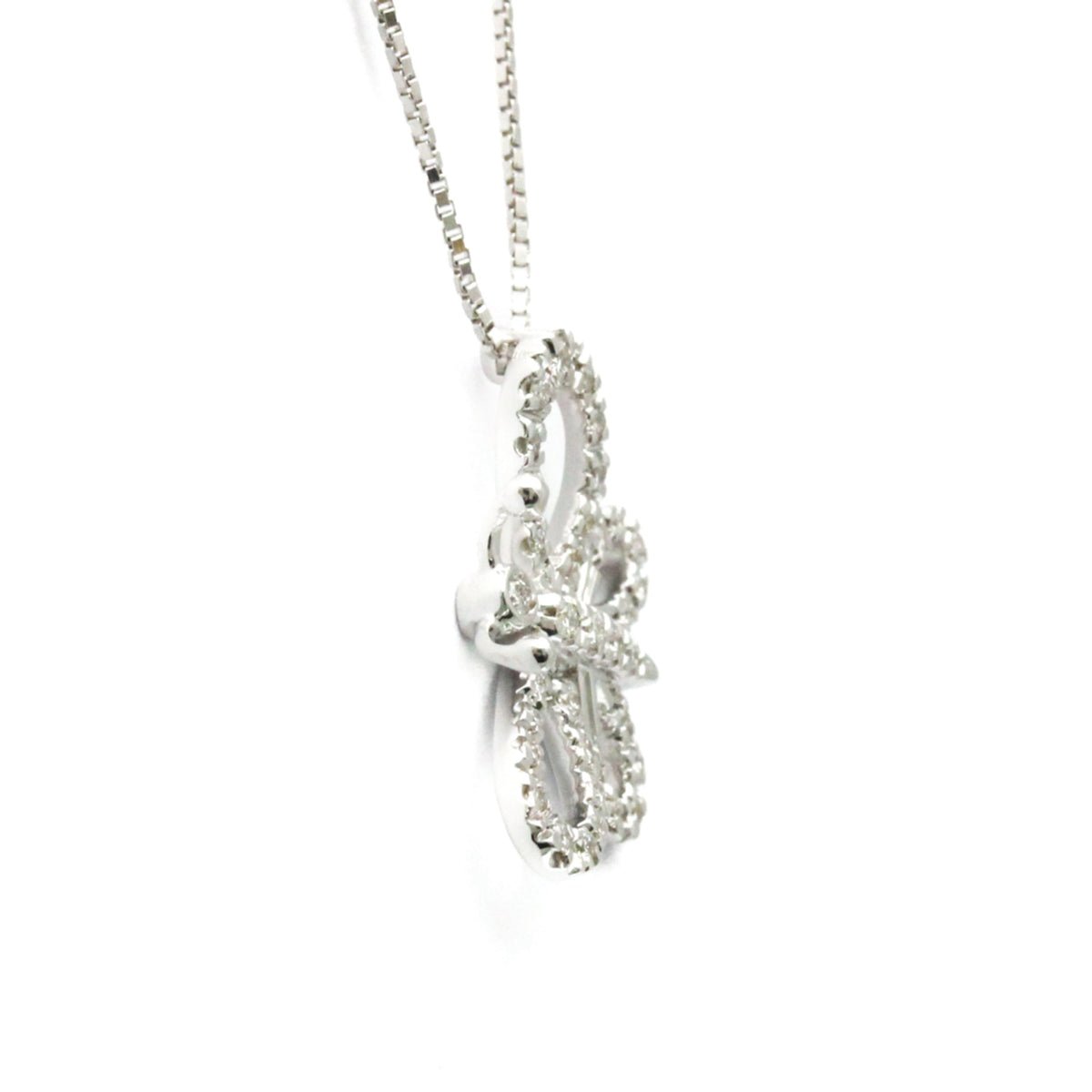 Gucci Butterfly · 18K White Gold · Diamond