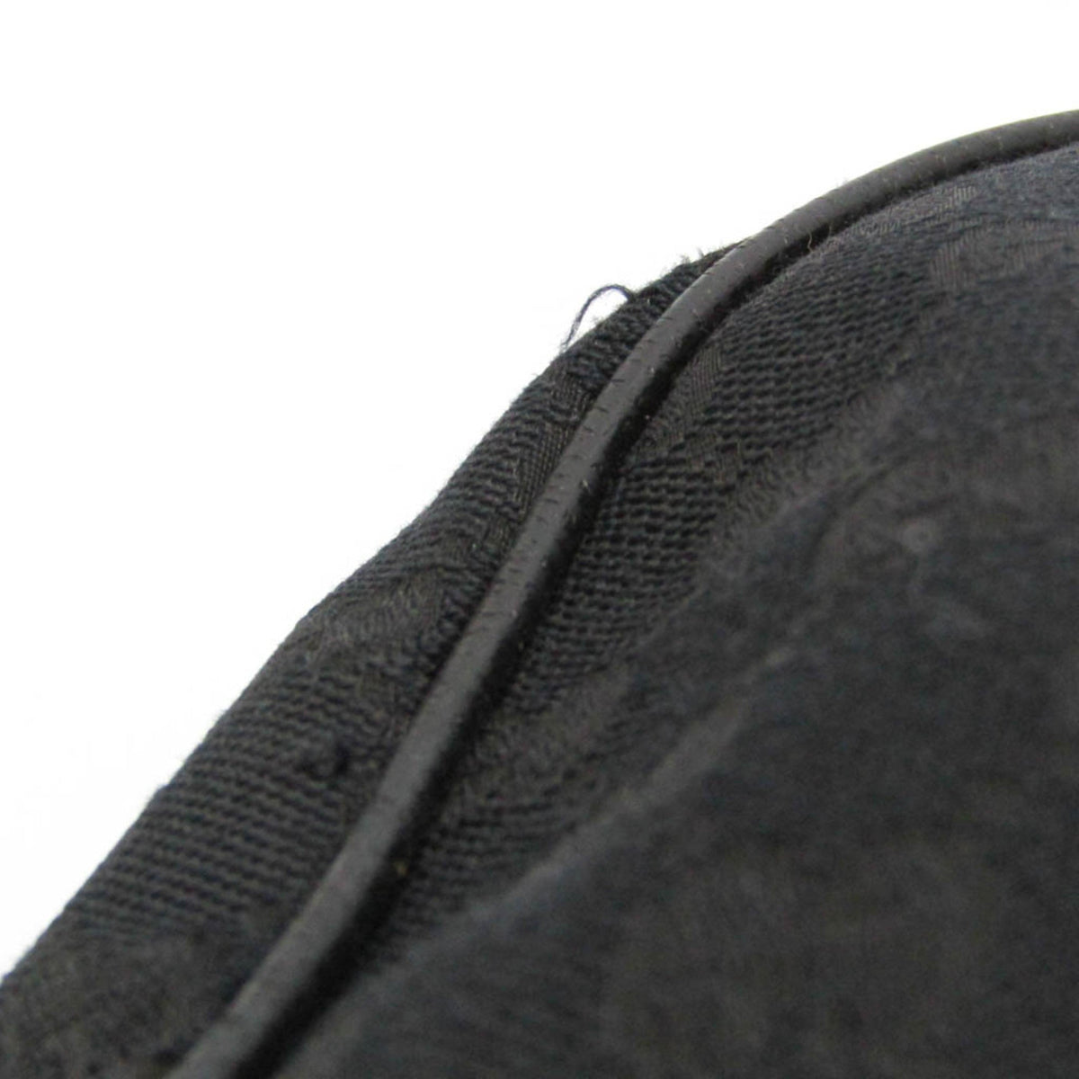 Gucci GG Canvas · Shoulder Bag