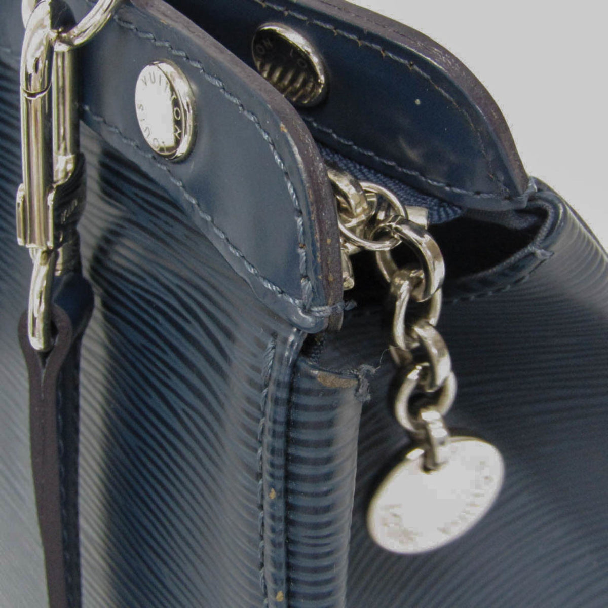Louis Vuitton Epi Blair MM · Indigo