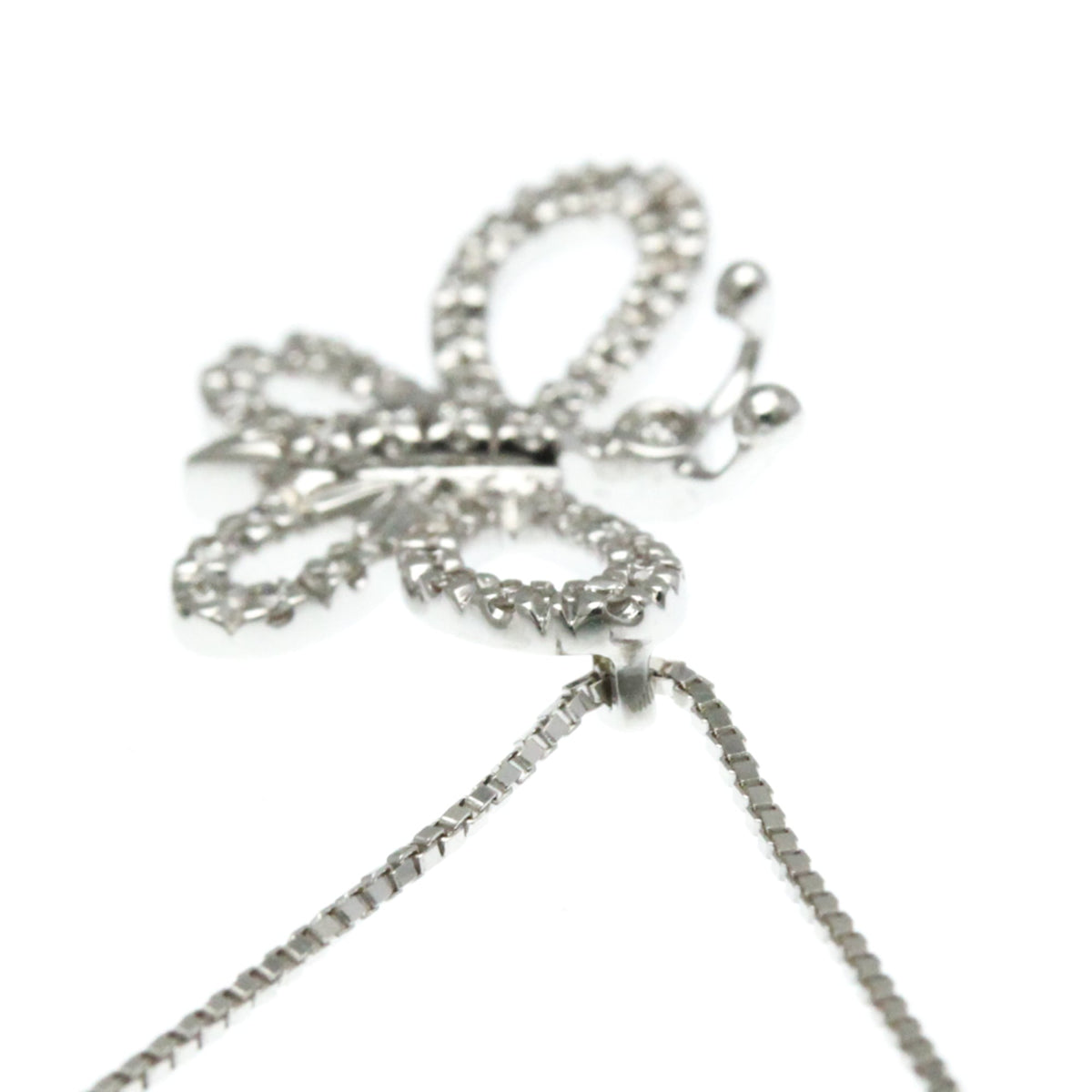 Gucci Butterfly · 18K White Gold · Diamond