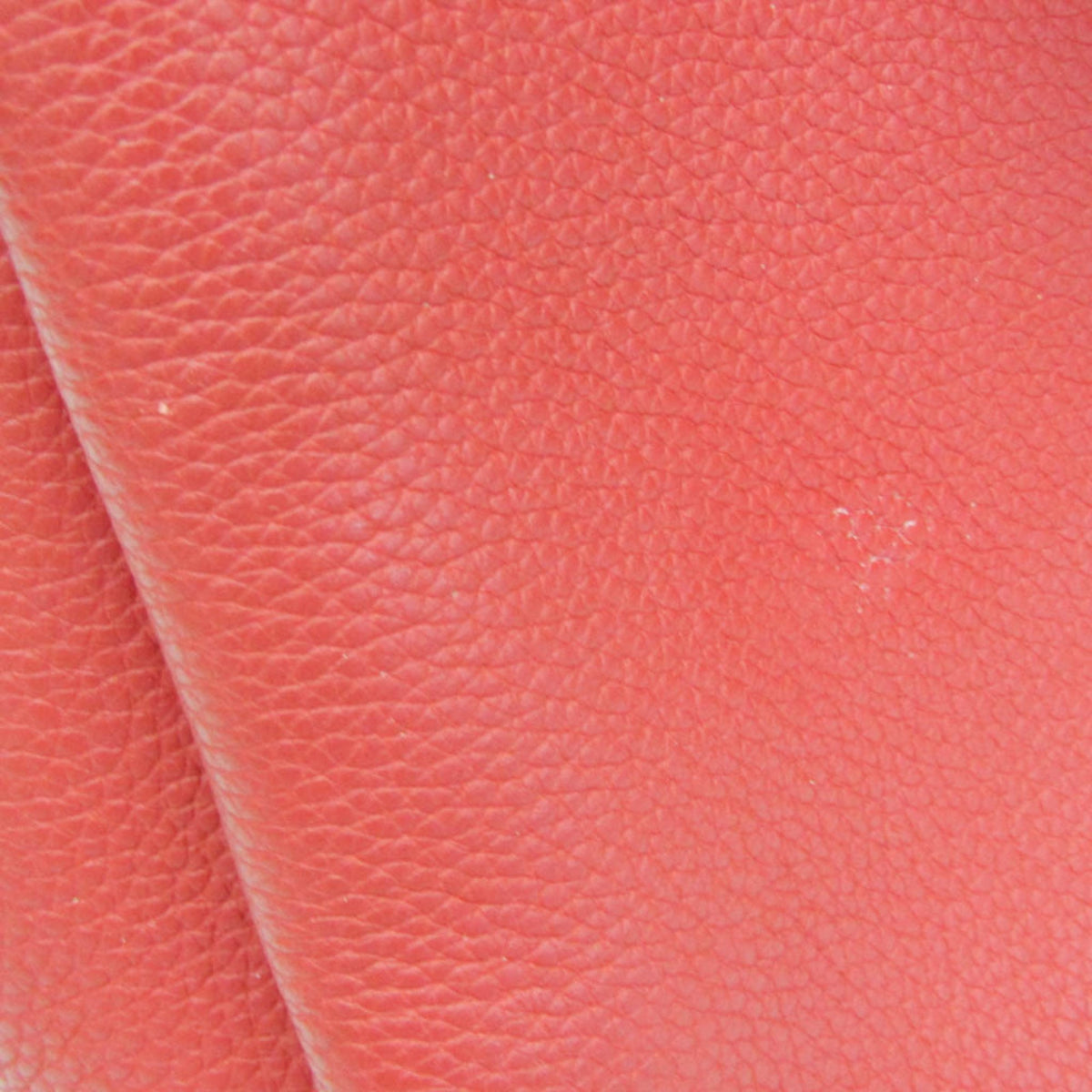 Louis Vuitton Astrid · Calfskin