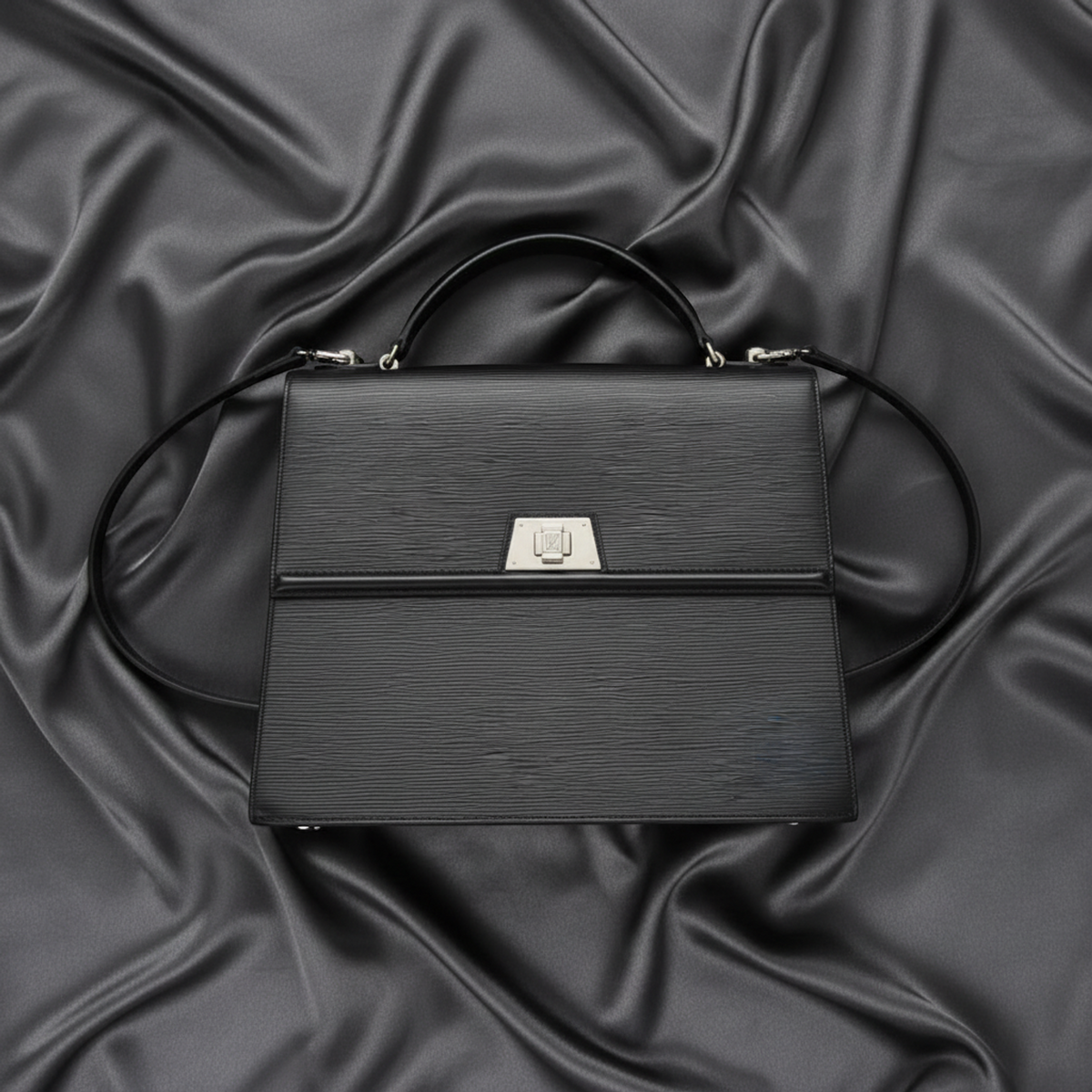 Louis Vuitton Sevigne GM · Epi Leather